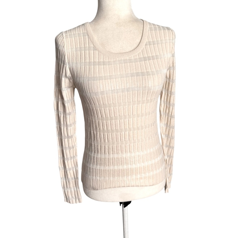 RIANI Shimmering Rib Knit Top - Picture 2 of 8